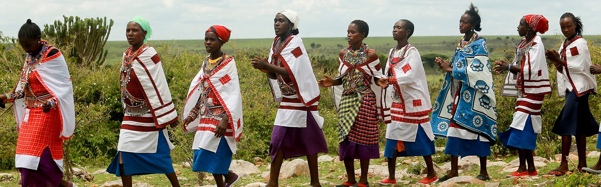 kenya-masai-mara-bonga-girls-on-line